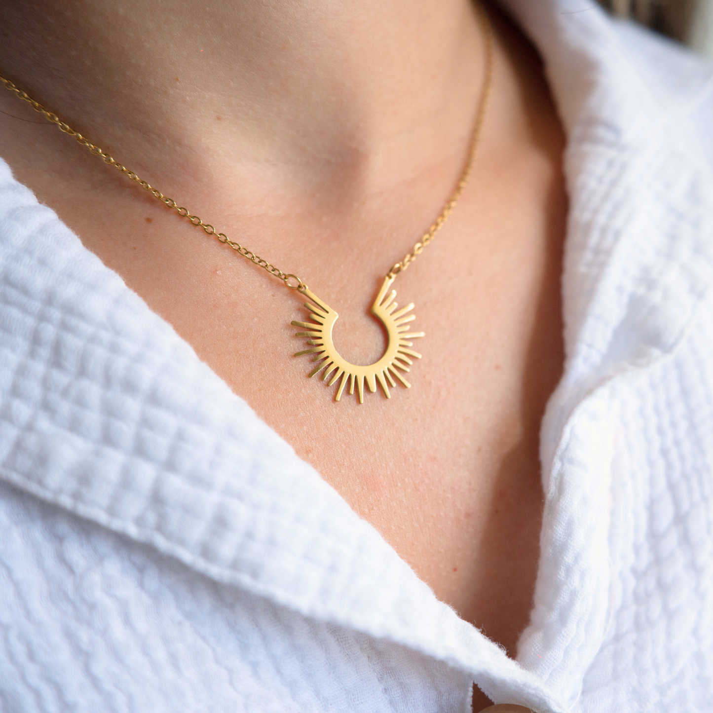 Nueva Era ⟡ Gold Sun Necklace