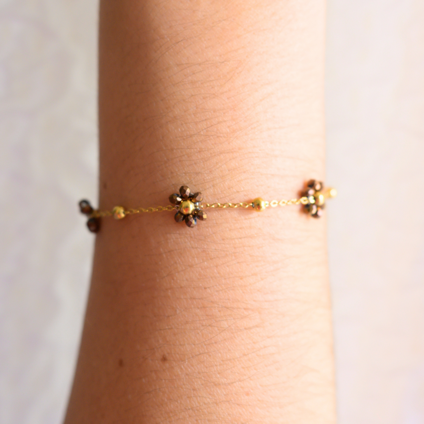 Hojas Caen ⟡ Brown Flowers Bracelet