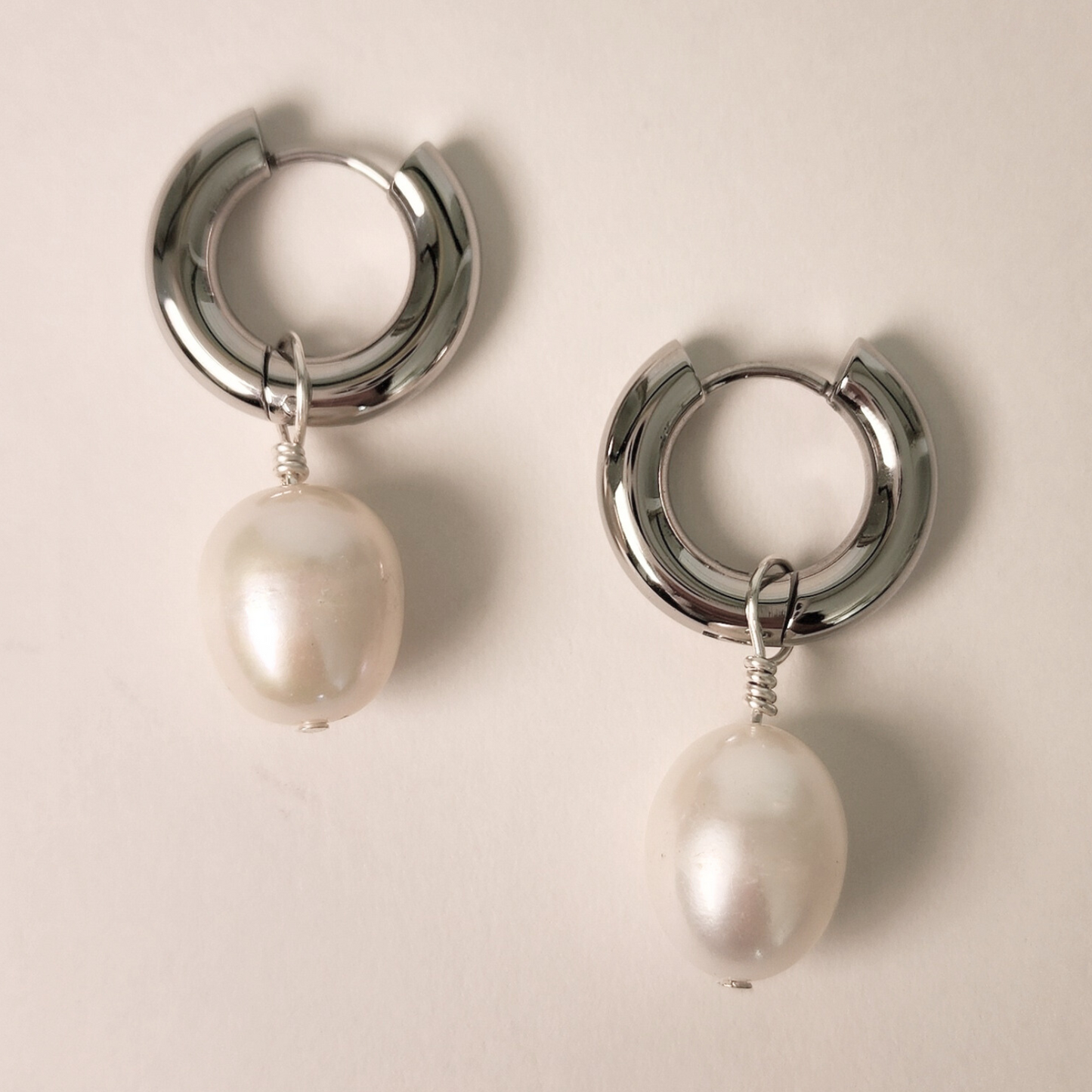 Proceso ⟡ Pearl Charm Hoops