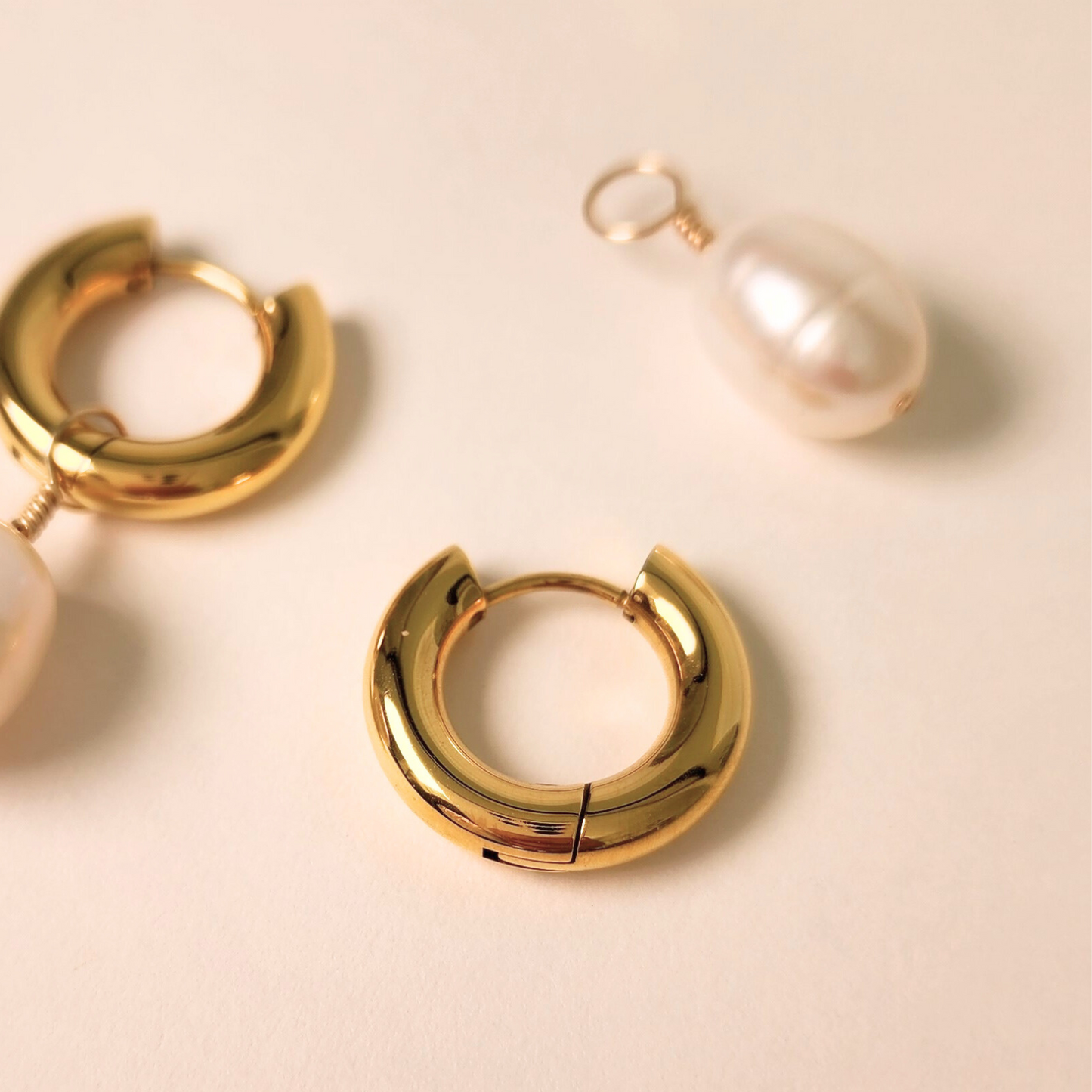 Proceso ⟡ Pearl Charm Hoops