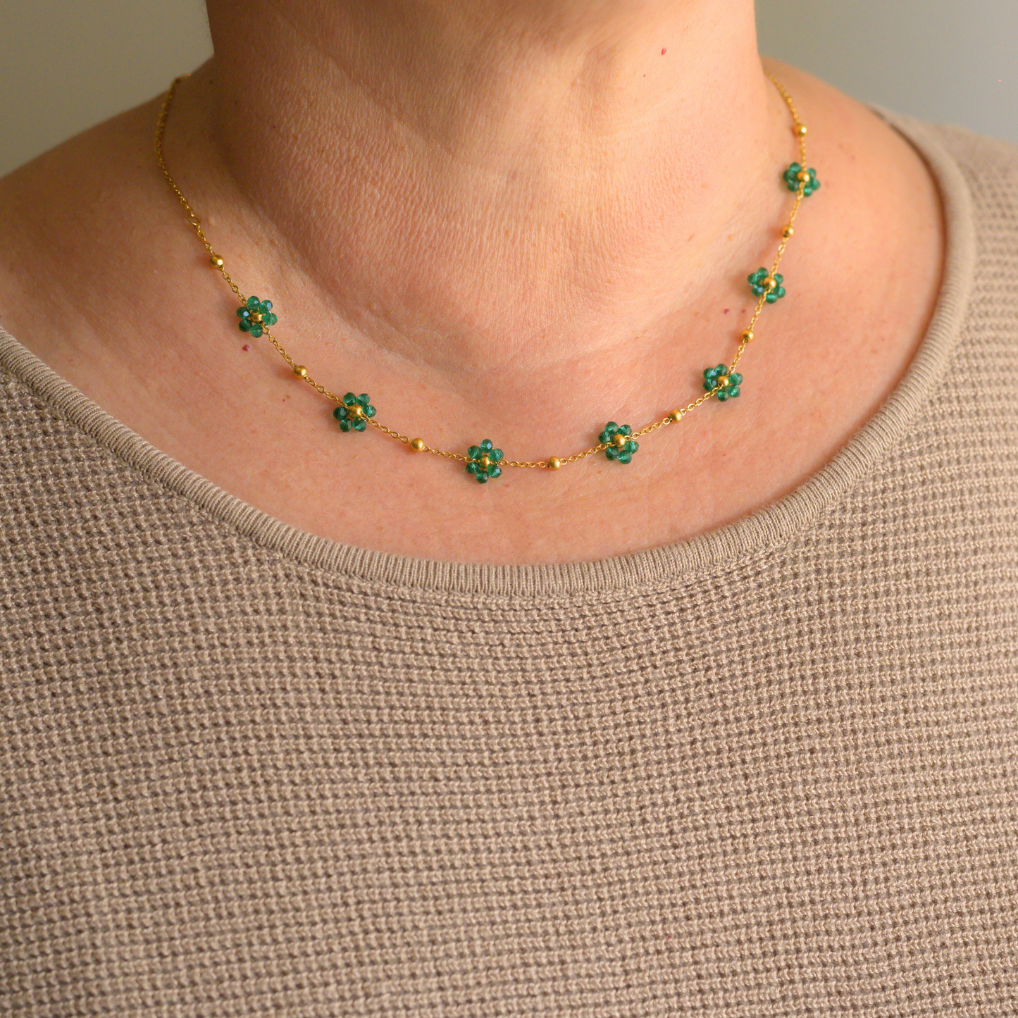 Salud ⟡ Green Flowers Choker