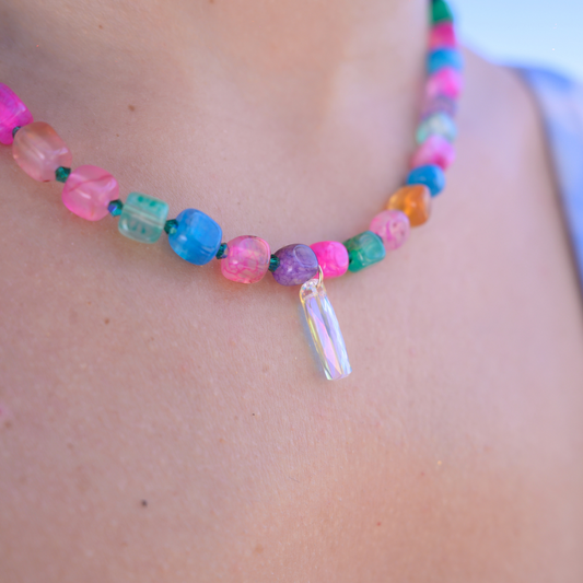 Mar Chiquita ⟡ Agate Cubes & Auroral Borealis Necklace